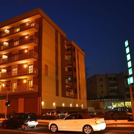 Hotel A-14 Modugno Buitenkant foto