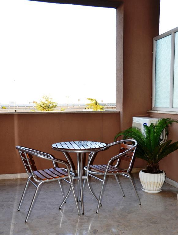 Hotel A-14 Modugno Kamer foto