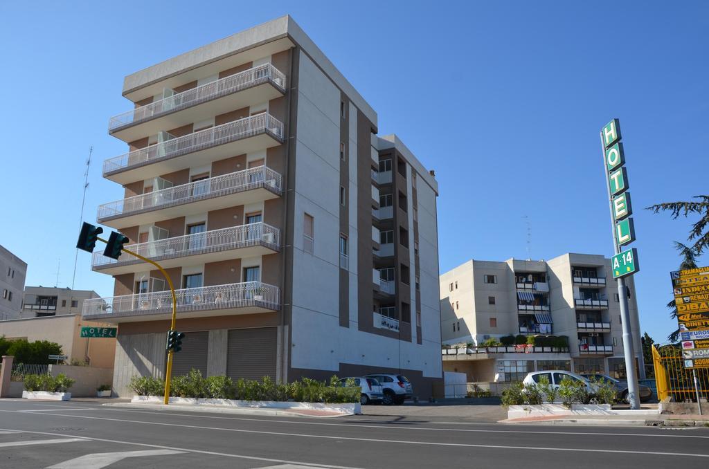 Hotel A-14 Modugno Buitenkant foto