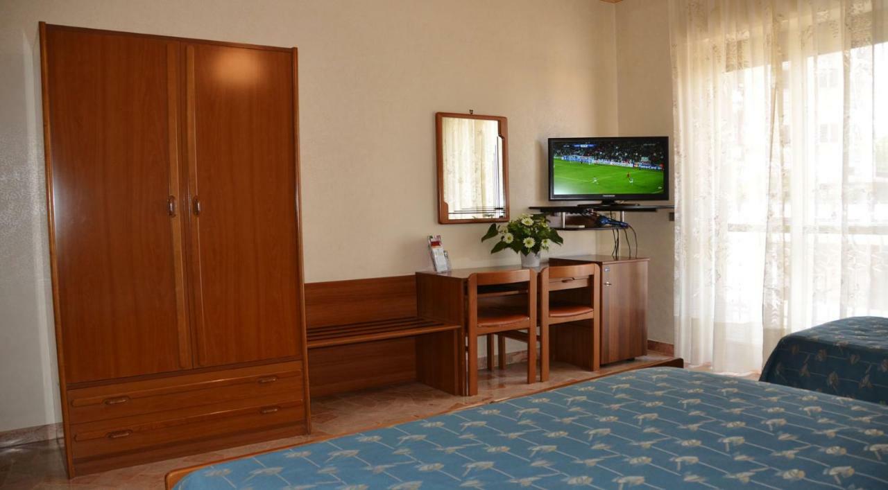 Hotel A-14 Modugno Buitenkant foto